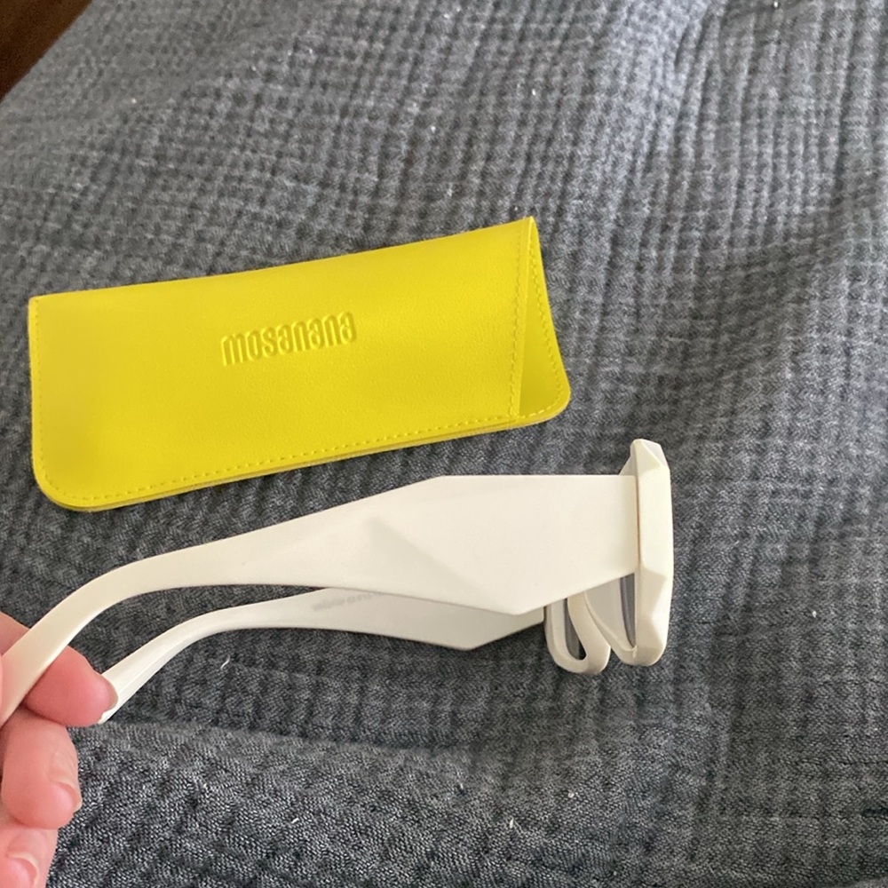 White Rectangular Sunglasses - Picture 5 of 6